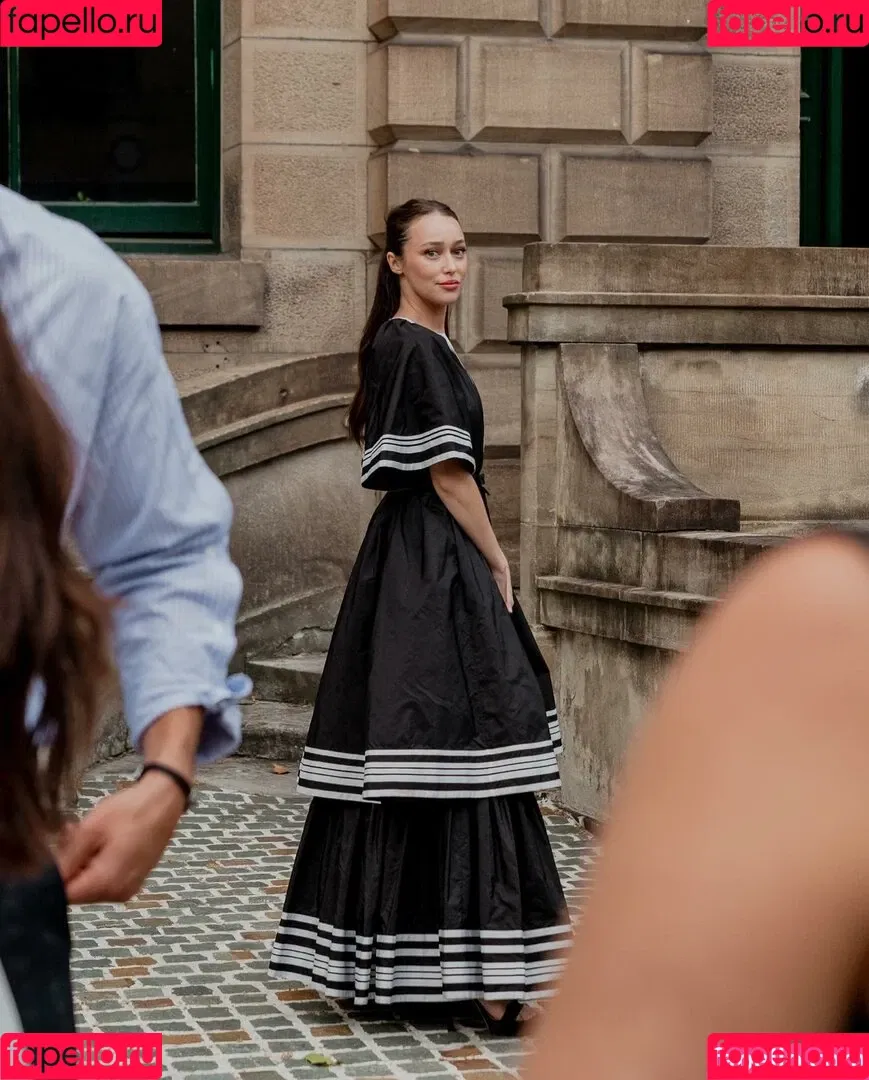 Alycia Debnam Carey / DebnamCarey / alyciajasmin Onlyfans Photo Gallery 
