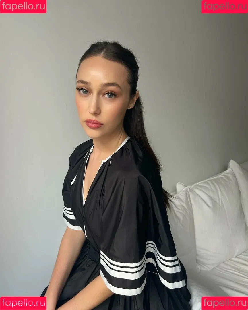 Alycia Debnam Carey / DebnamCarey / alyciajasmin Onlyfans Photo Gallery 