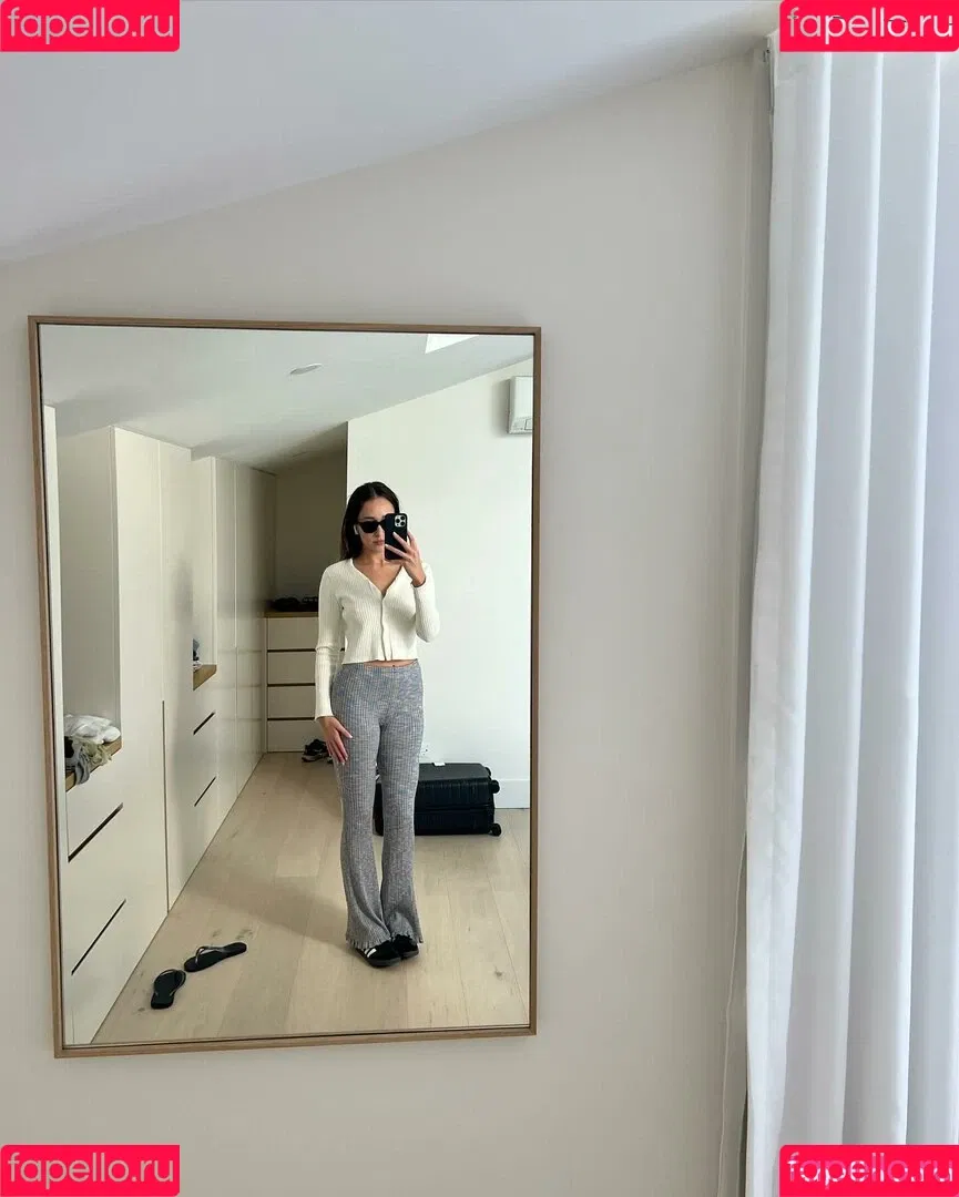 Alycia Debnam Carey / DebnamCarey / alyciajasmin Onlyfans Photo Gallery 