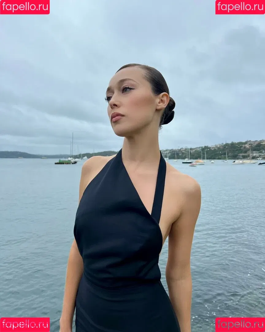 Alycia Debnam Carey / DebnamCarey / alyciajasmin Onlyfans Photo Gallery 