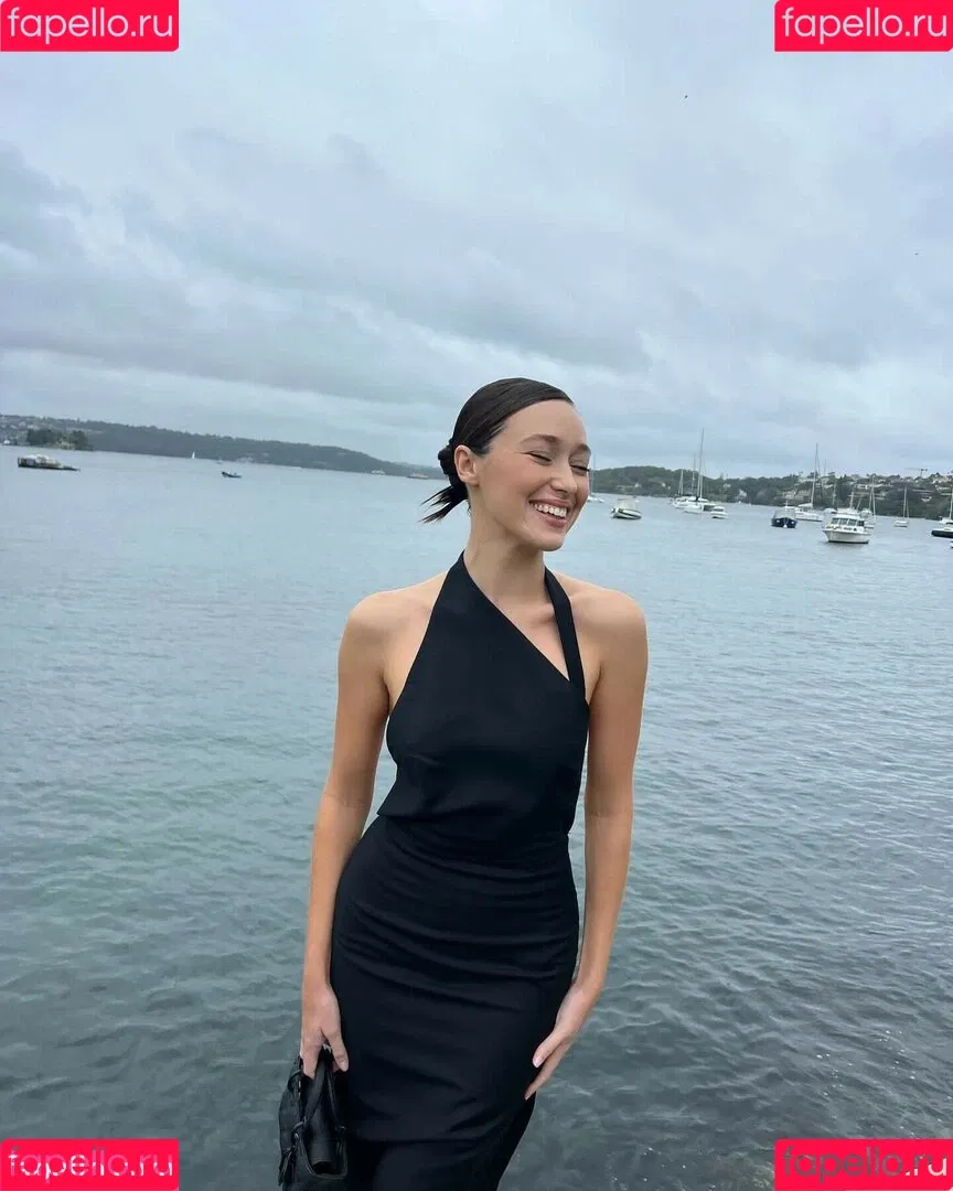 Alycia Debnam Carey / DebnamCarey / alyciajasmin Onlyfans Photo Gallery 