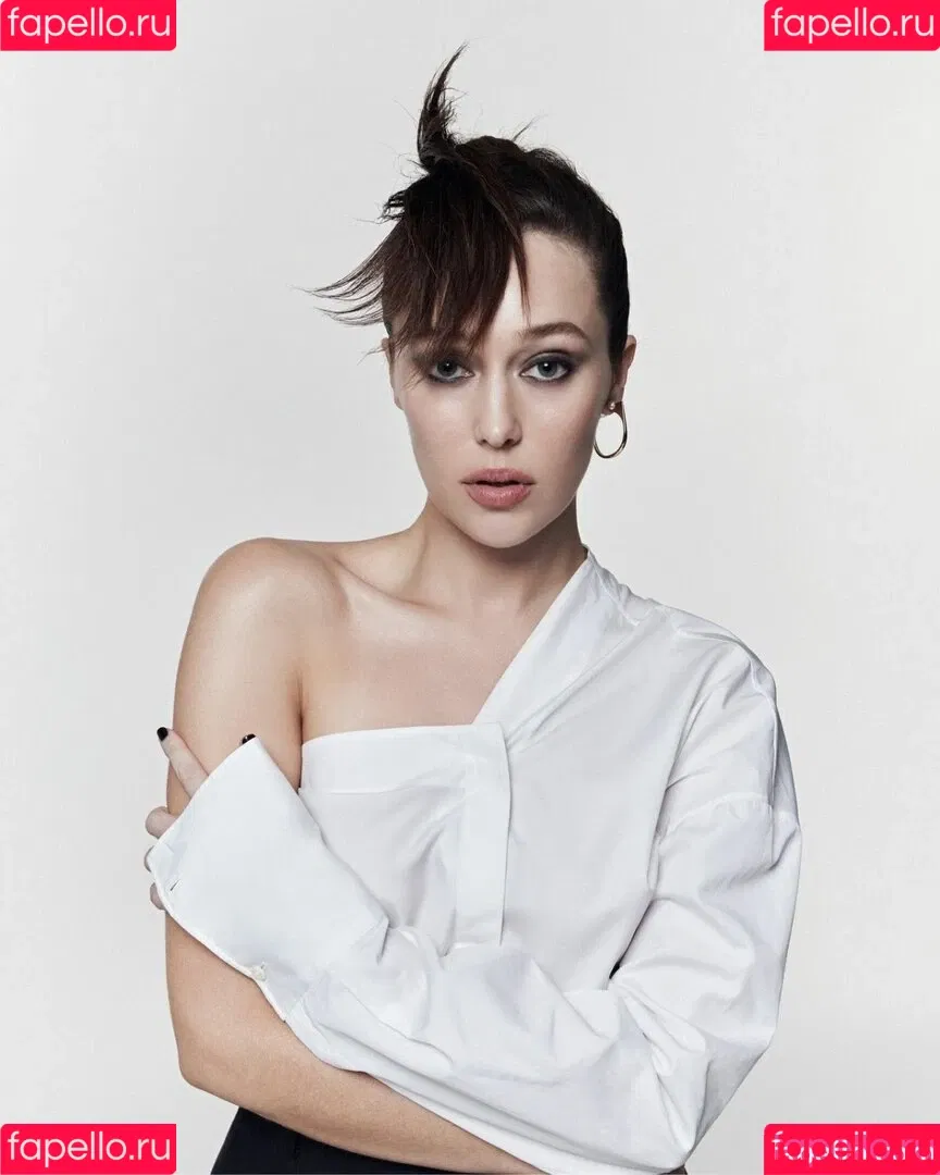 Alycia Debnam Carey / DebnamCarey / alyciajasmin Onlyfans Photo Gallery 