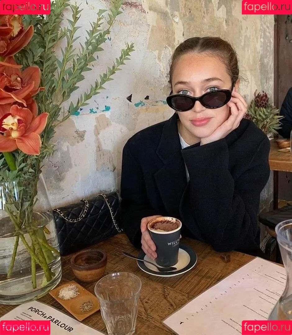 Alycia Debnam Carey / DebnamCarey / alyciajasmin Onlyfans Photo Gallery 