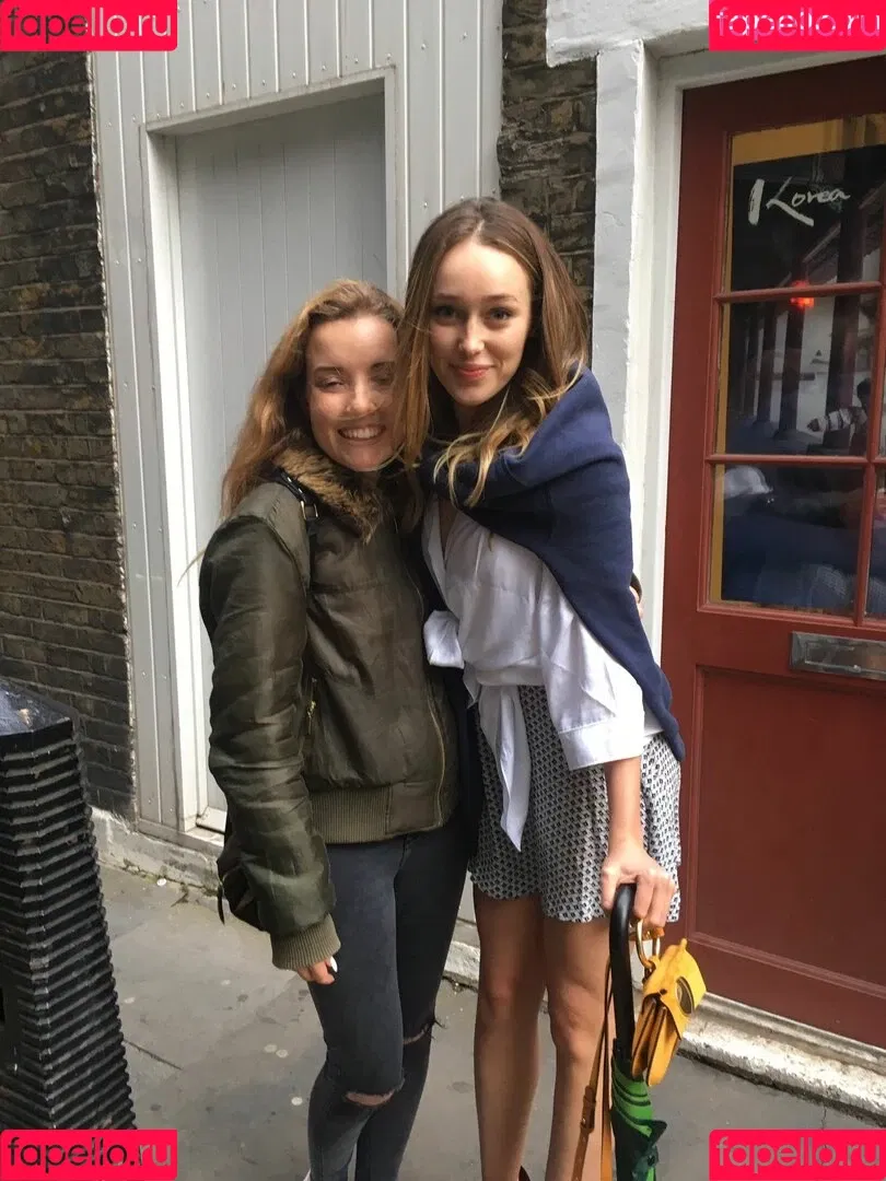 Alycia Debnam Carey / DebnamCarey / alyciajasmin Onlyfans Photo Gallery 