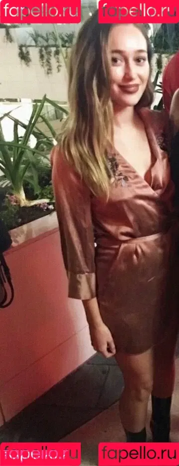 Alycia Debnam Carey / DebnamCarey / alyciajasmin Onlyfans Photo Gallery 