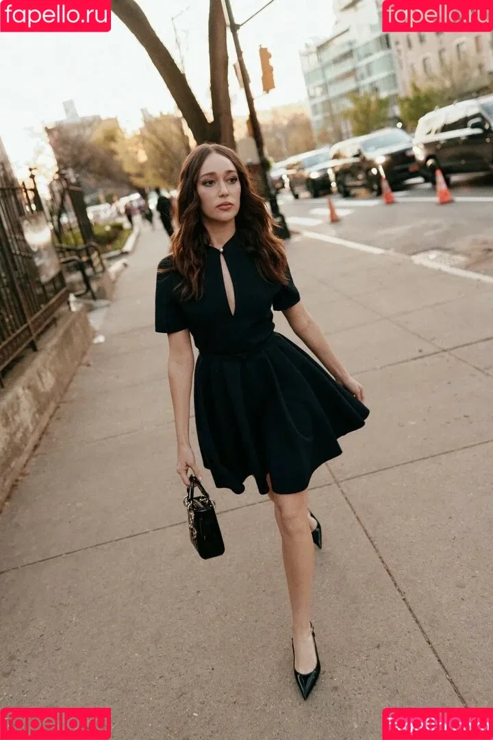 Alycia Debnam Carey / DebnamCarey / alyciajasmin Onlyfans Photo Gallery 