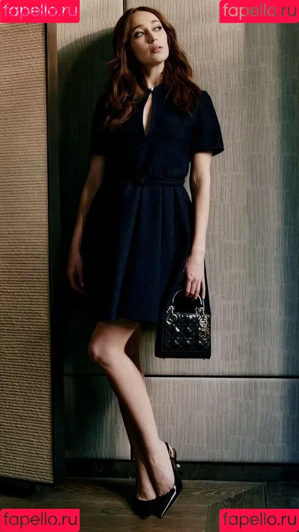 Alycia Debnam Carey / DebnamCarey / alyciajasmin Onlyfans Photo Gallery 