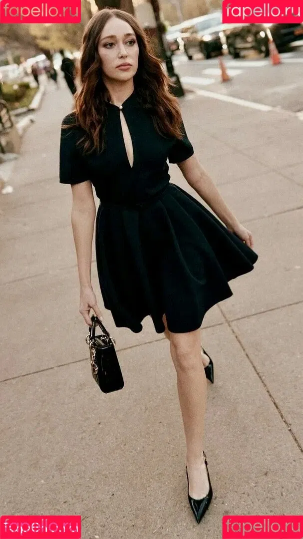 Alycia Debnam Carey / DebnamCarey / alyciajasmin Onlyfans Photo Gallery 
