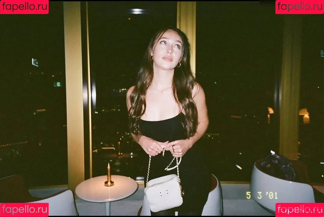 Alycia Debnam Carey / DebnamCarey / alyciajasmin Onlyfans Photo Gallery 