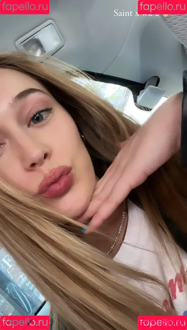 Alycia Debnam Carey / DebnamCarey / alyciajasmin Onlyfans Photo Gallery 