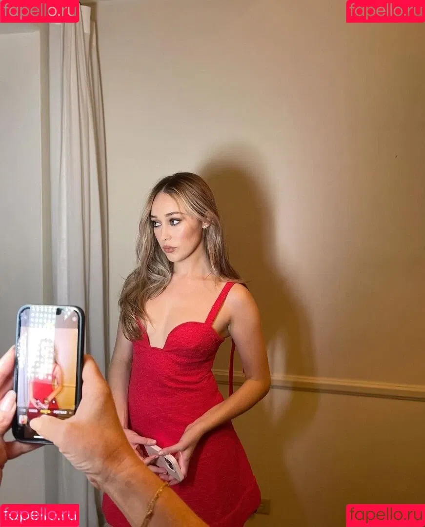 Alycia Debnam Carey / DebnamCarey / alyciajasmin Onlyfans Photo Gallery 