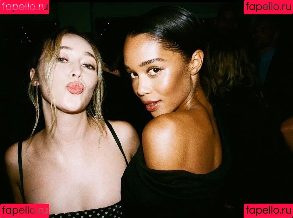 Alycia Debnam Carey / DebnamCarey / alyciajasmin Onlyfans Photo Gallery 