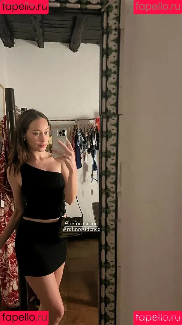 Alycia Debnam Carey / DebnamCarey / alyciajasmin Onlyfans Photo Gallery 