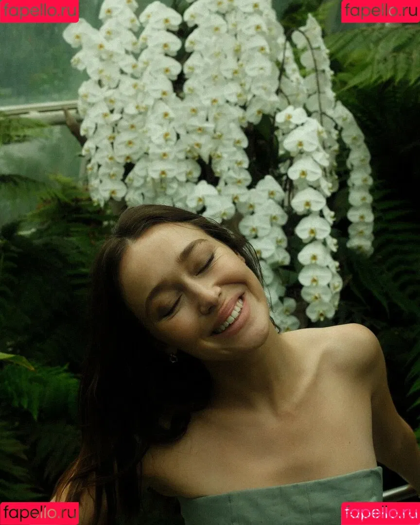 Alycia Debnam Carey / DebnamCarey / alyciajasmin Onlyfans Photo Gallery 