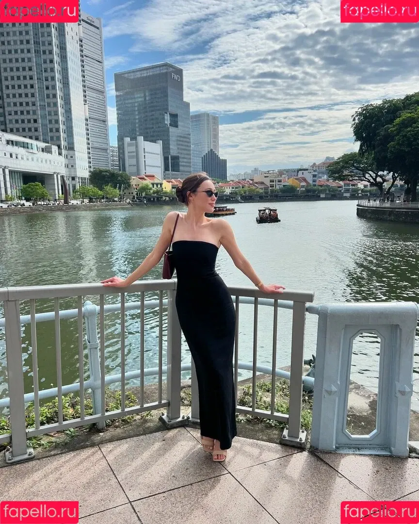 Alycia Debnam Carey / DebnamCarey / alyciajasmin Onlyfans Photo Gallery 