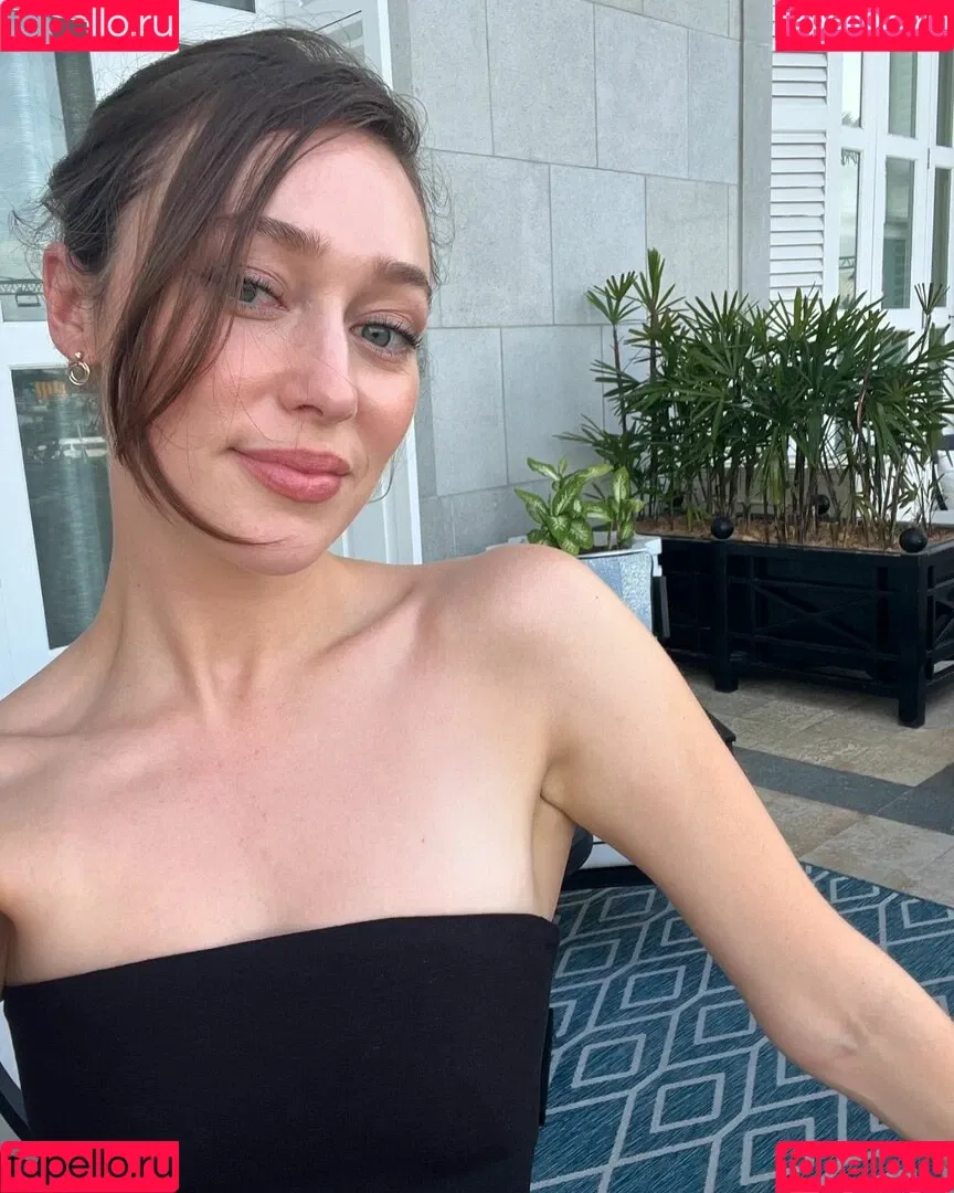 Alycia Debnam Carey / DebnamCarey / alyciajasmin Onlyfans Photo Gallery 