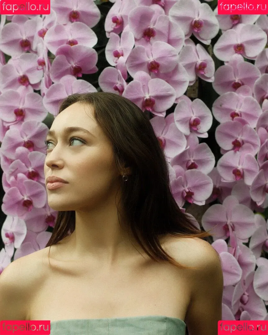 Alycia Debnam Carey / DebnamCarey / alyciajasmin Onlyfans Photo Gallery 