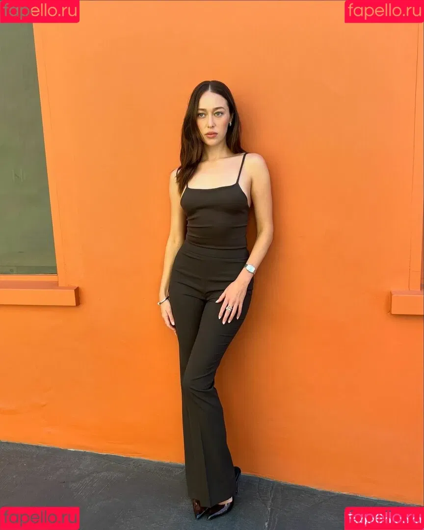 Alycia Debnam Carey / DebnamCarey / alyciajasmin Onlyfans Photo Gallery 