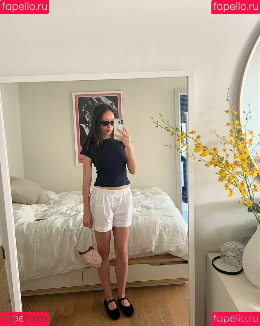 Alycia Debnam Carey / DebnamCarey / alyciajasmin Onlyfans Photo Gallery 