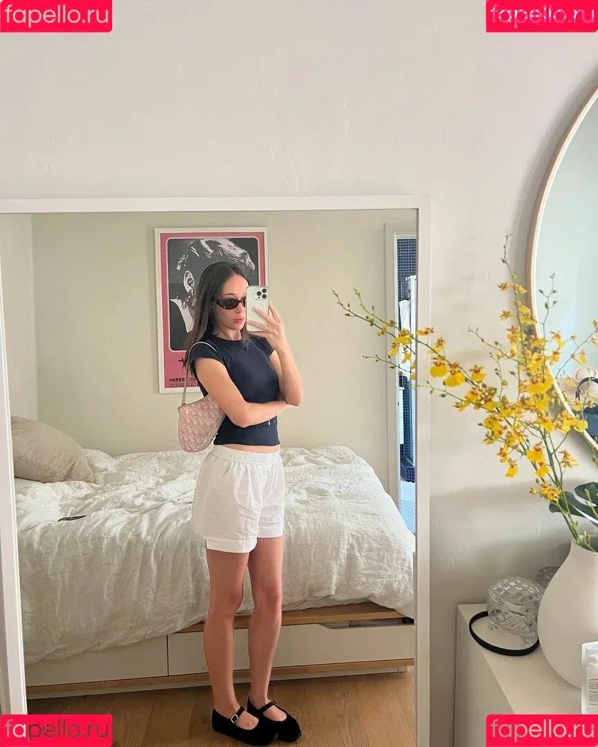 Alycia Debnam Carey / DebnamCarey / alyciajasmin Onlyfans Photo Gallery 