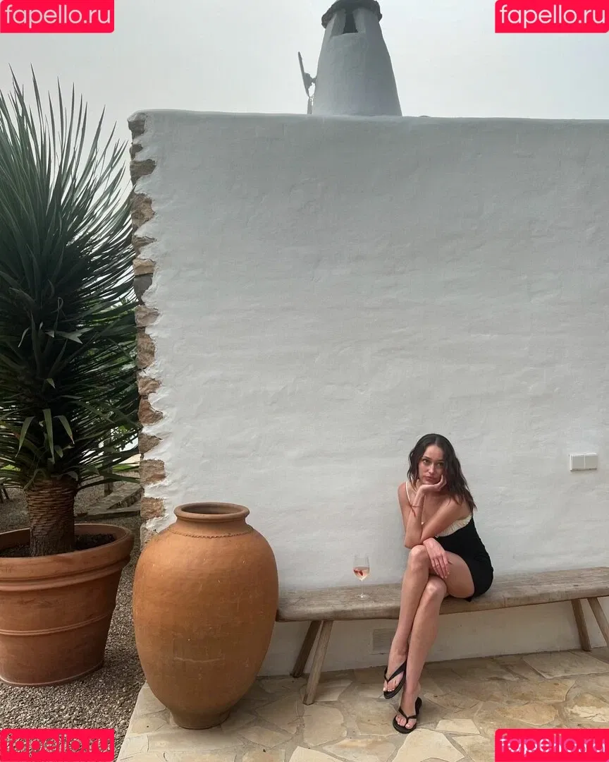Alycia Debnam Carey / DebnamCarey / alyciajasmin Onlyfans Photo Gallery 
