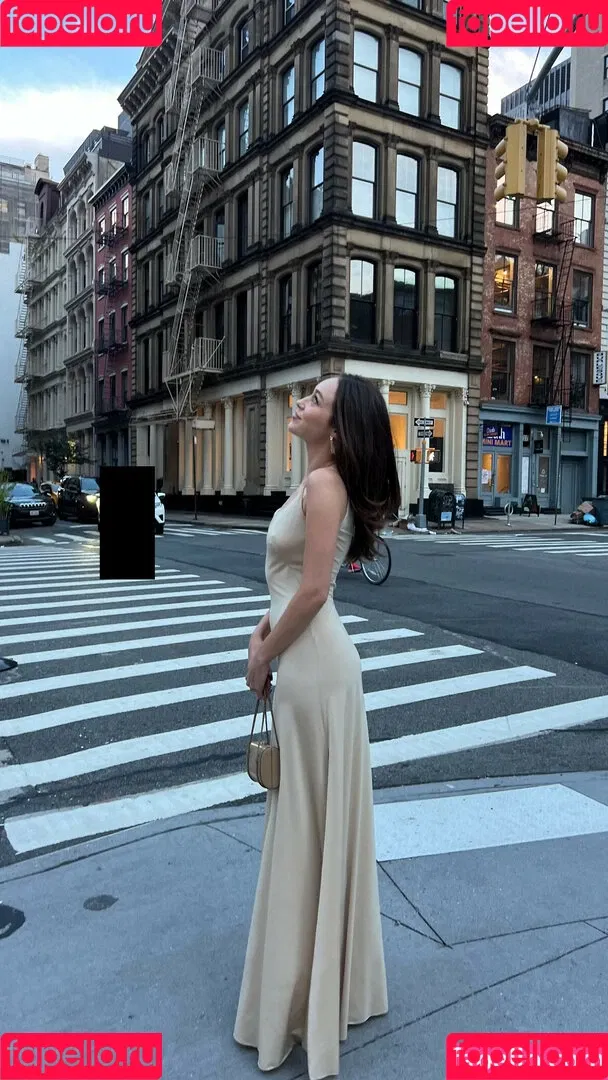 Alycia Debnam Carey / DebnamCarey / alyciajasmin Onlyfans Photo Gallery 