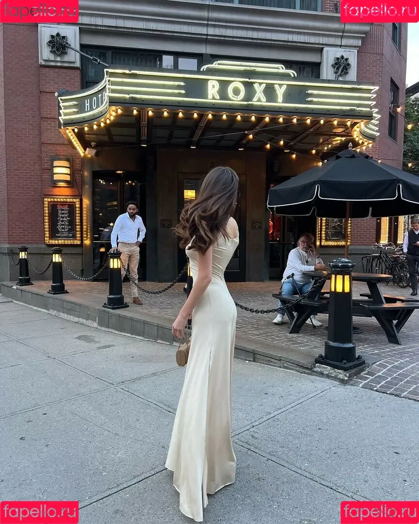 Alycia Debnam Carey / DebnamCarey / alyciajasmin Onlyfans Photo Gallery 