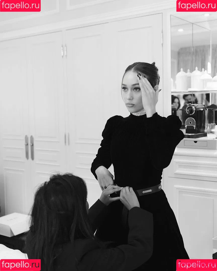 Alycia Debnam Carey / DebnamCarey / alyciajasmin Onlyfans Photo Gallery 