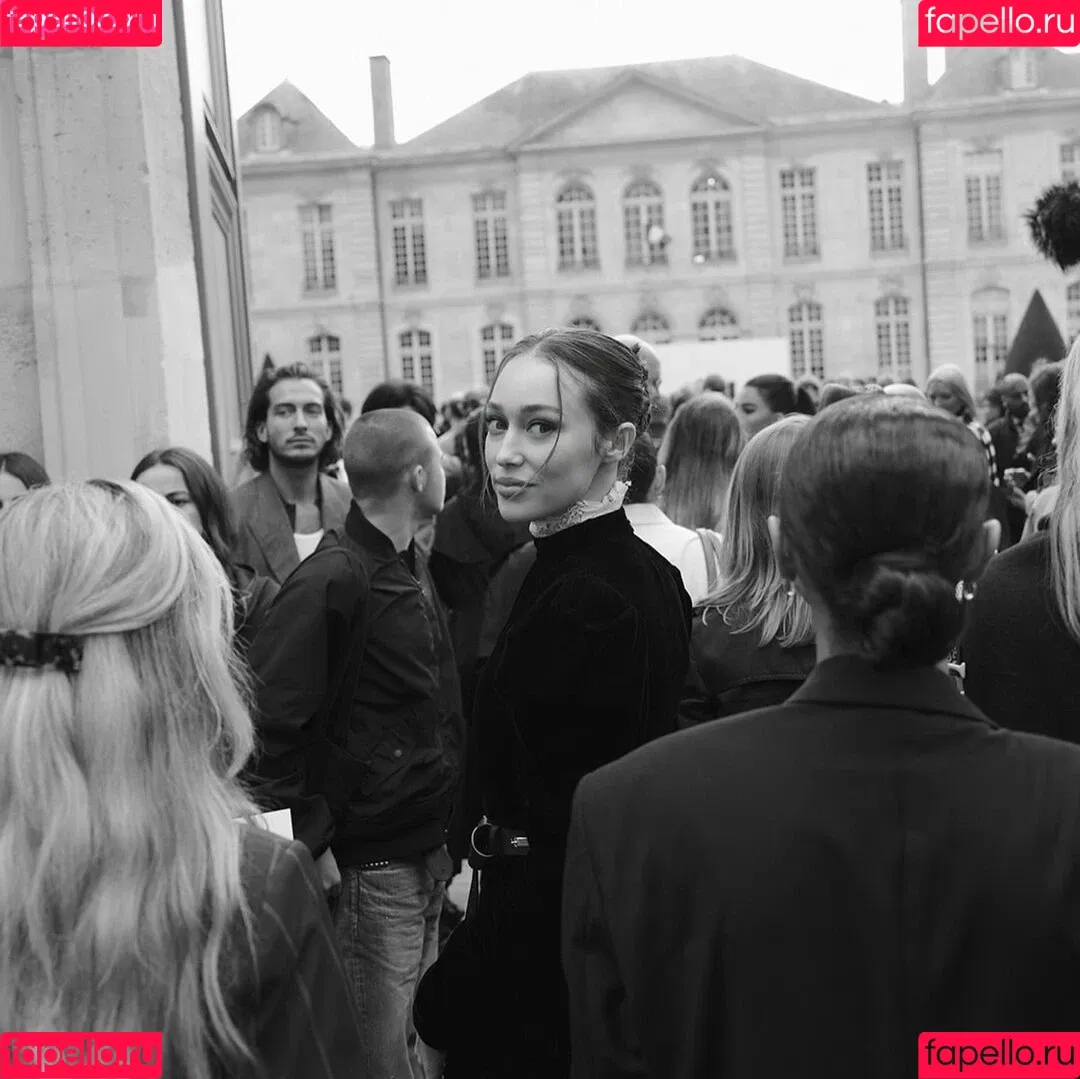 Alycia Debnam Carey / DebnamCarey / alyciajasmin Onlyfans Photo Gallery 
