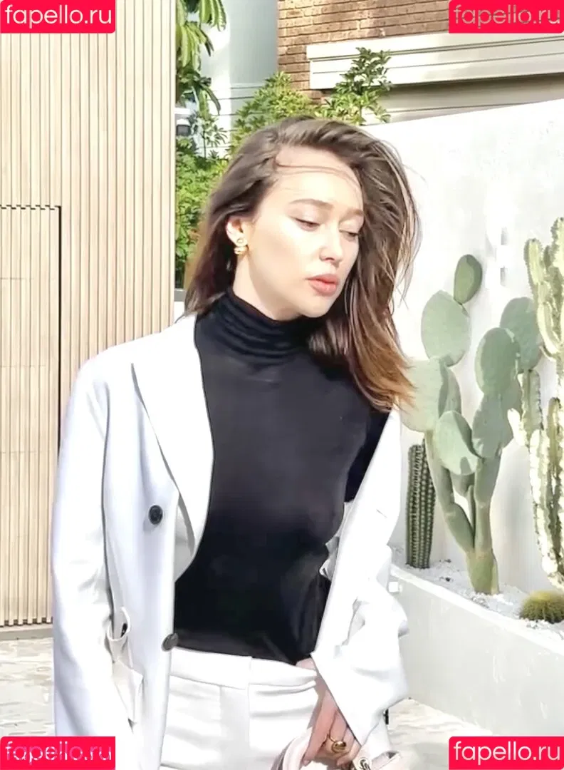 Alycia Debnam Carey / DebnamCarey / alyciajasmin Onlyfans Photo Gallery 