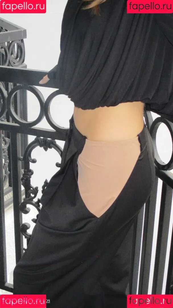 Alycia Debnam Carey / DebnamCarey / alyciajasmin Onlyfans Photo Gallery 
