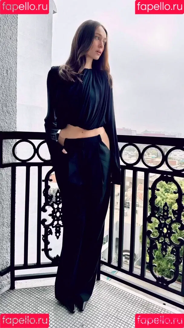 Alycia Debnam Carey / DebnamCarey / alyciajasmin Onlyfans Photo Gallery 