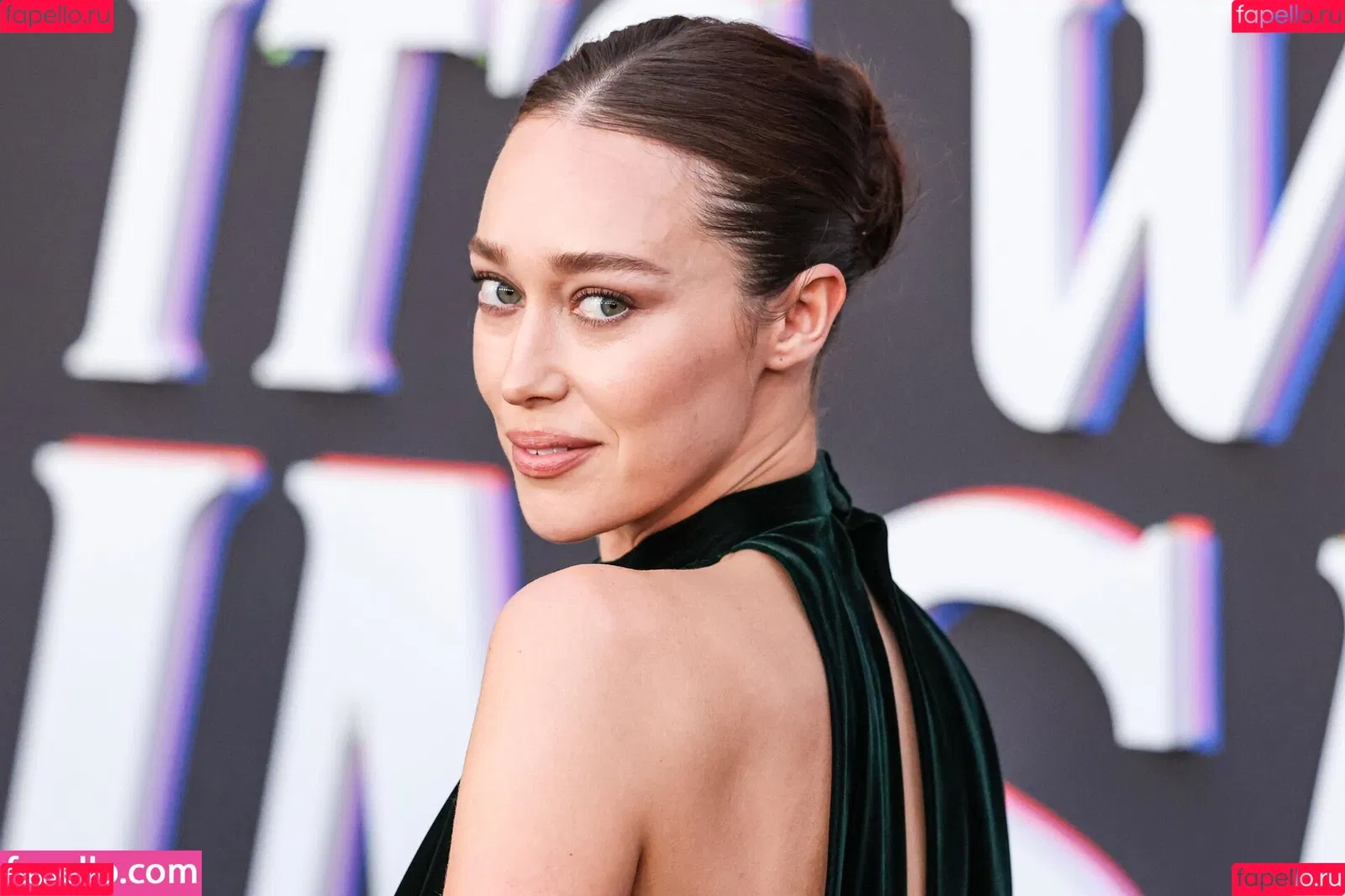 Alycia Debnam Carey / DebnamCarey / alyciajasmin Onlyfans Photo Gallery 