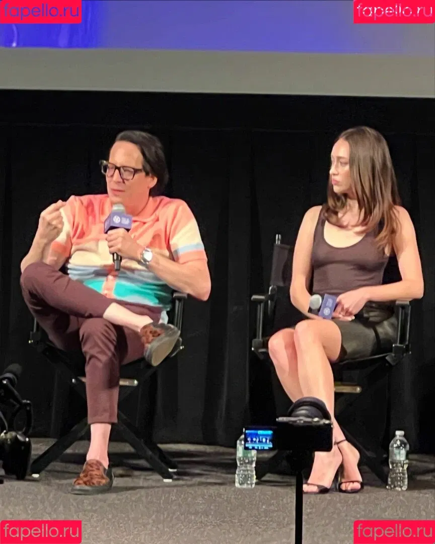 Alycia Debnam Carey / DebnamCarey / alyciajasmin Onlyfans Photo Gallery 