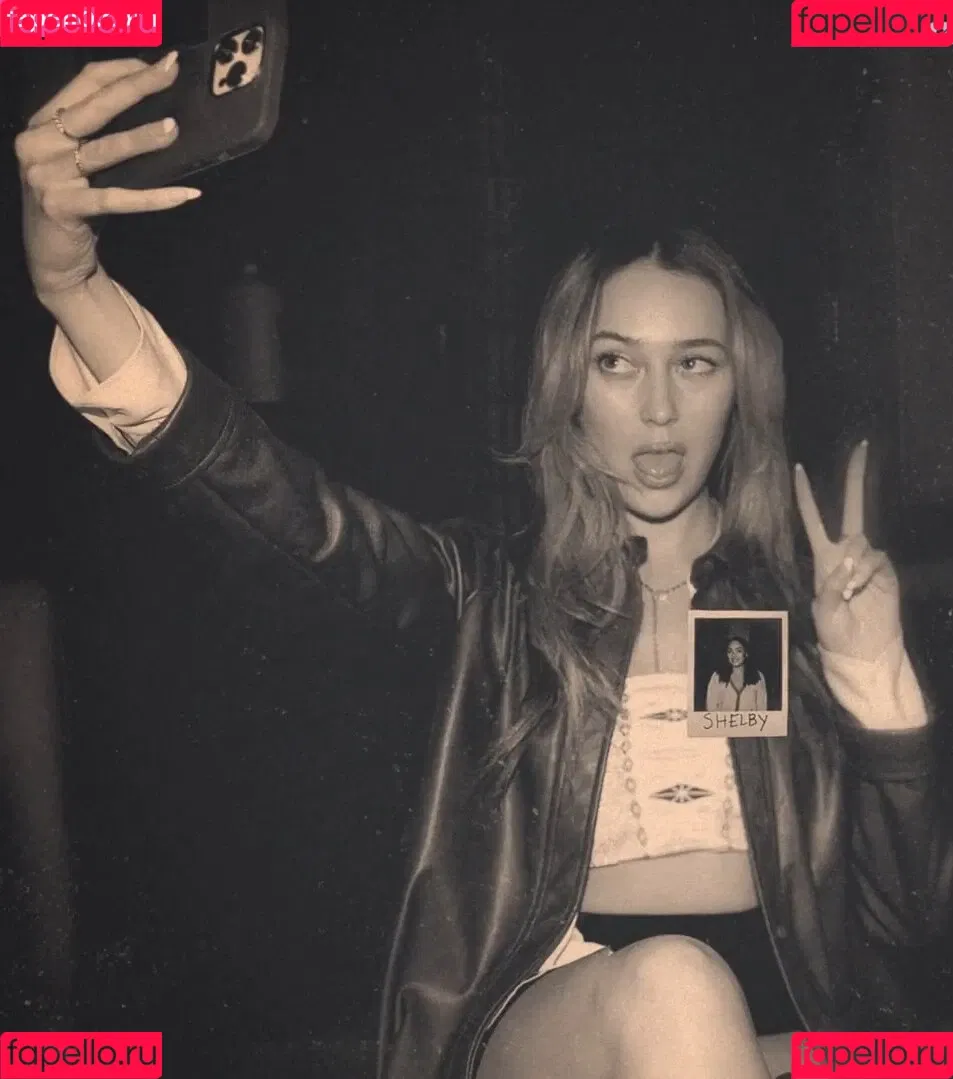 Alycia Debnam Carey / DebnamCarey / alyciajasmin Onlyfans Photo Gallery 