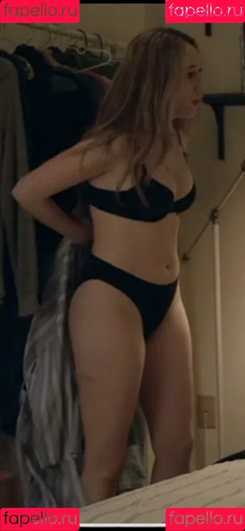 Alycia Debnam Carey / DebnamCarey / alyciajasmin Onlyfans Photo Gallery 