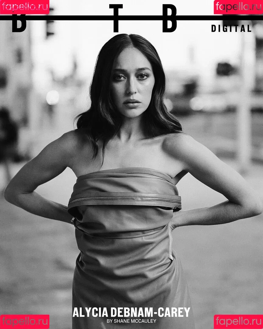 Alycia Debnam Carey / DebnamCarey / alyciajasmin Onlyfans Photo Gallery 