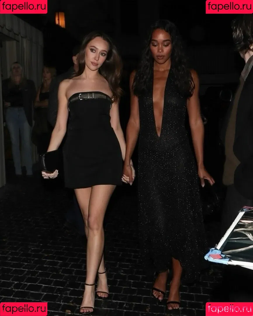 Alycia Debnam Carey / DebnamCarey / alyciajasmin Onlyfans Photo Gallery 