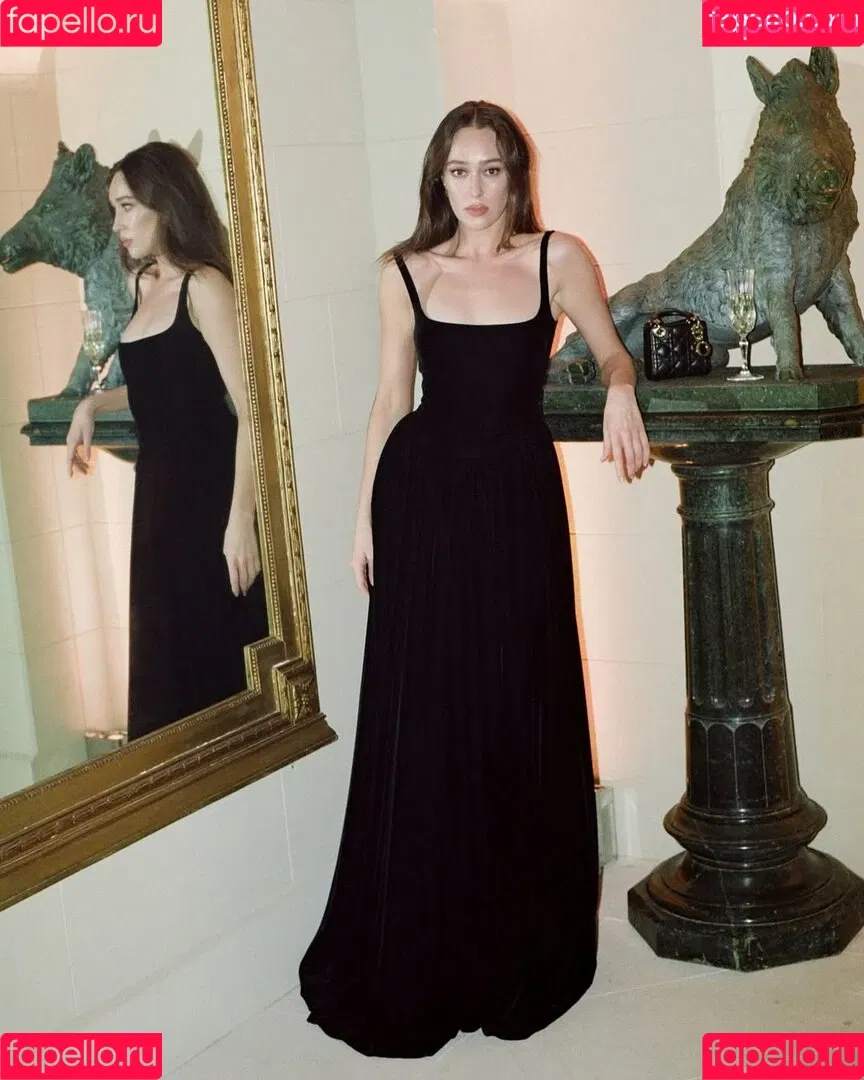 Alycia Debnam Carey / DebnamCarey / alyciajasmin Onlyfans Photo Gallery 