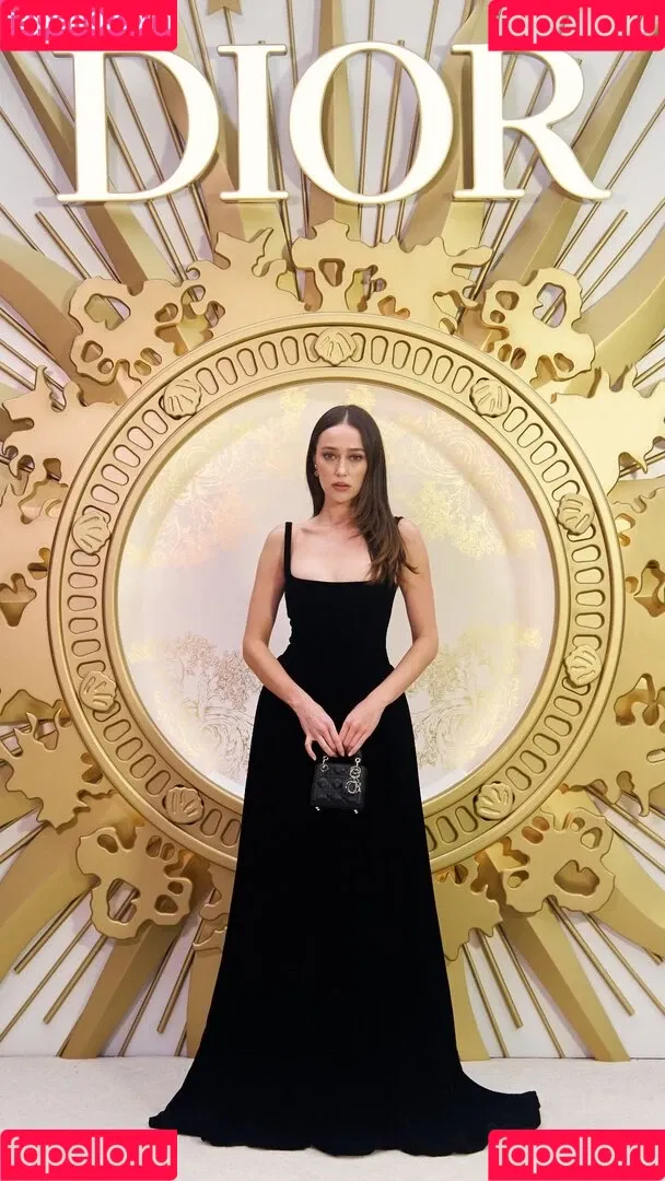 Alycia Debnam Carey / DebnamCarey / alyciajasmin Onlyfans Photo Gallery 