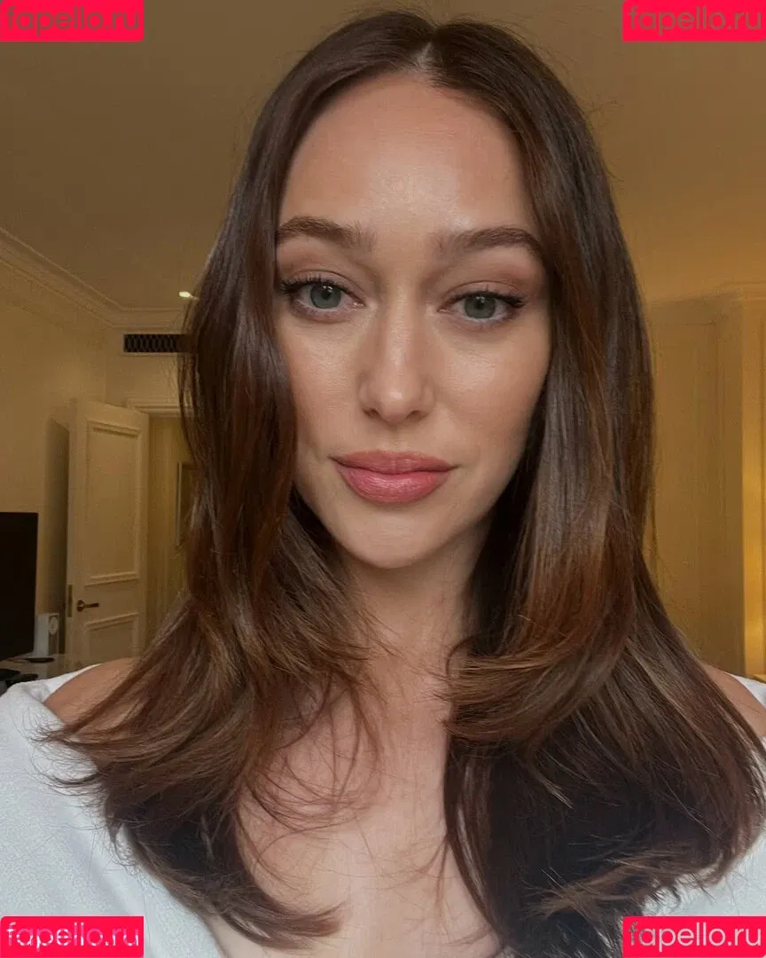 Alycia Debnam Carey / DebnamCarey / alyciajasmin Onlyfans Photo Gallery 