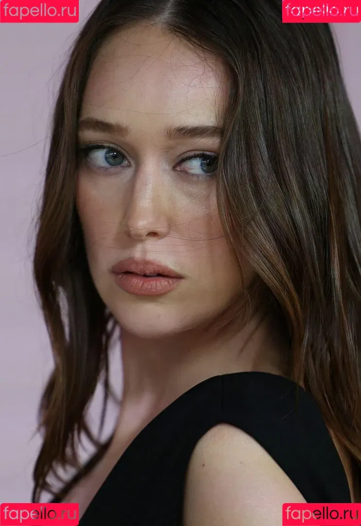 Alycia Debnam Carey / DebnamCarey / alyciajasmin Onlyfans Photo Gallery 