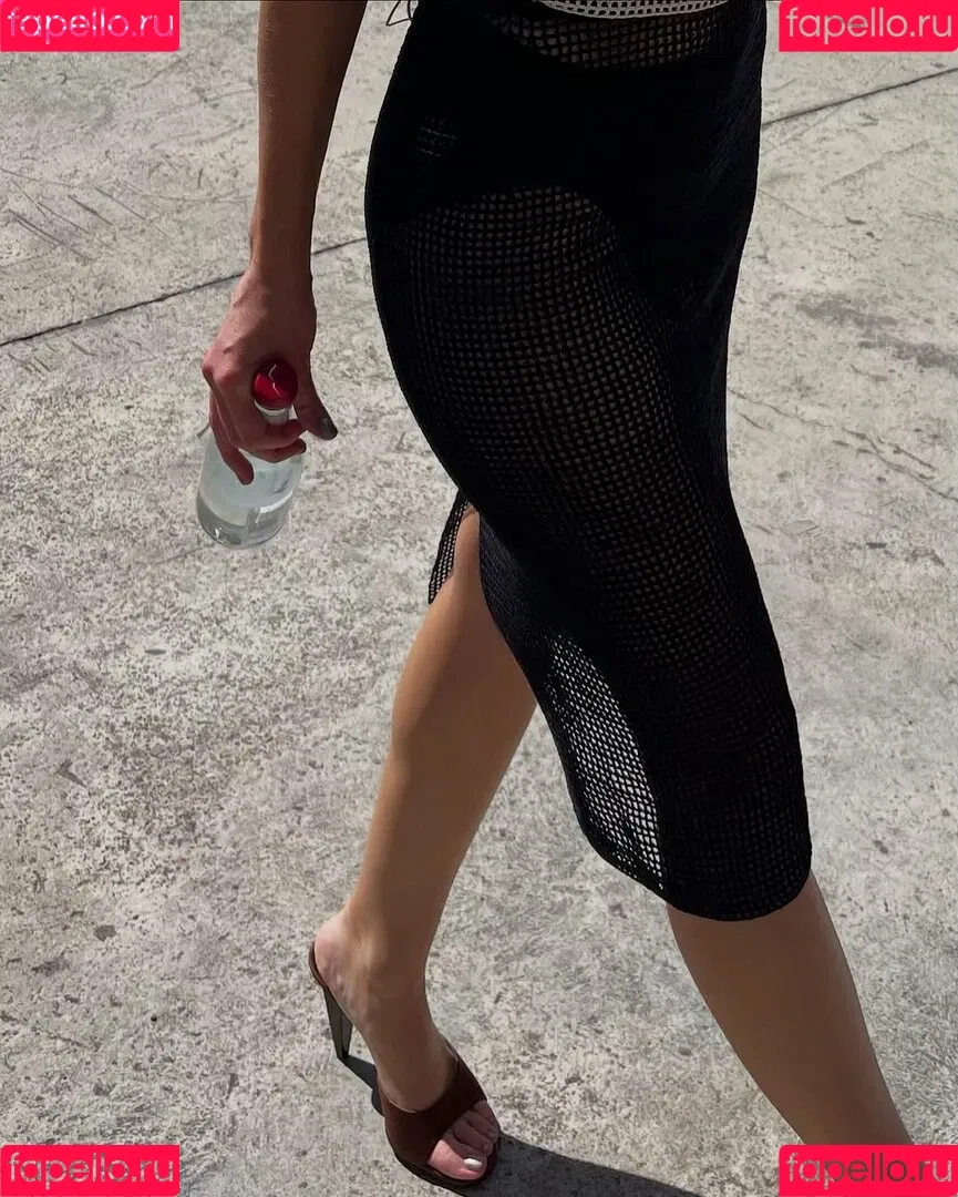 Alycia Debnam Carey / DebnamCarey / alyciajasmin Onlyfans Photo Gallery 