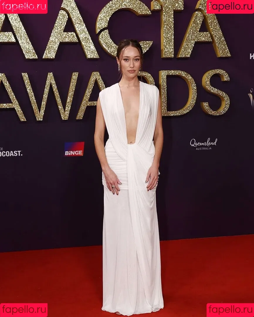 Alycia Debnam Carey / DebnamCarey / alyciajasmin Onlyfans Photo Gallery 