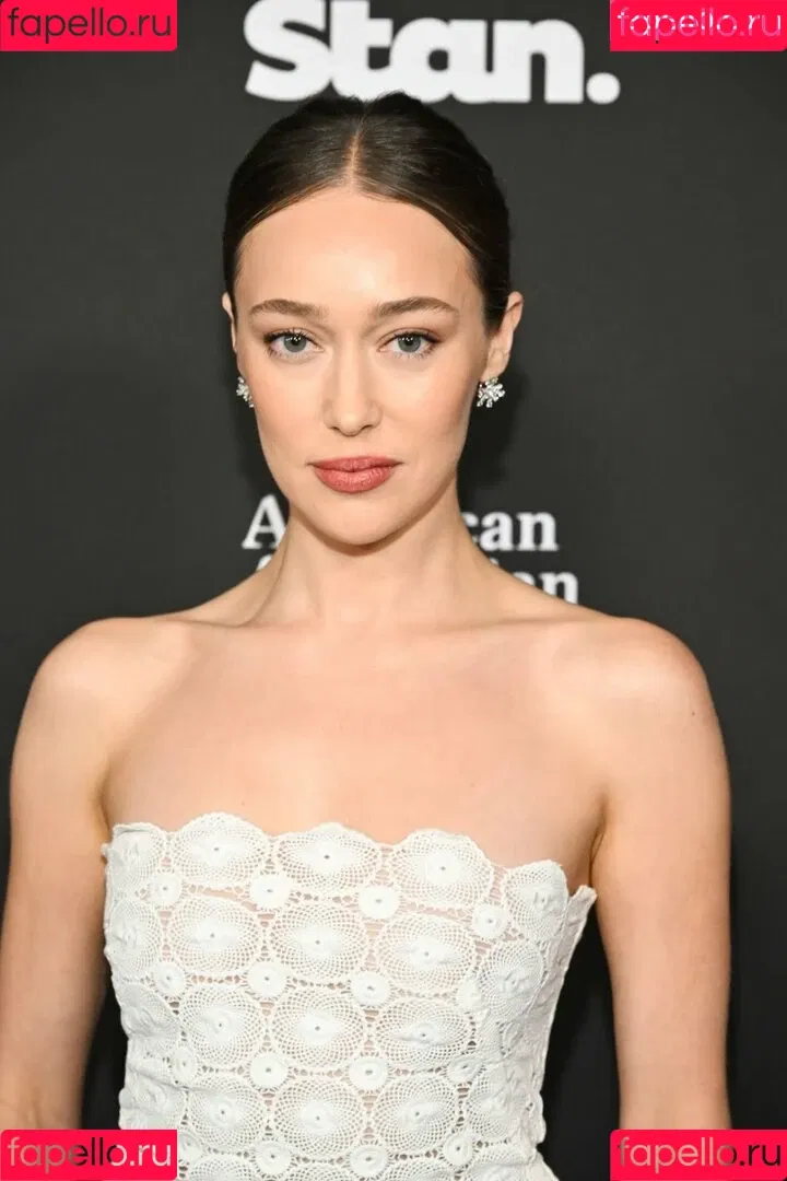 Alycia Debnam Carey / DebnamCarey / alyciajasmin Onlyfans Photo Gallery 