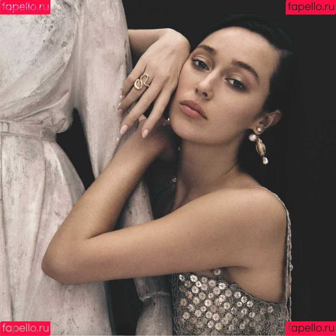 Alycia Debnam Carey / DebnamCarey / alyciajasmin Onlyfans Photo Gallery 
