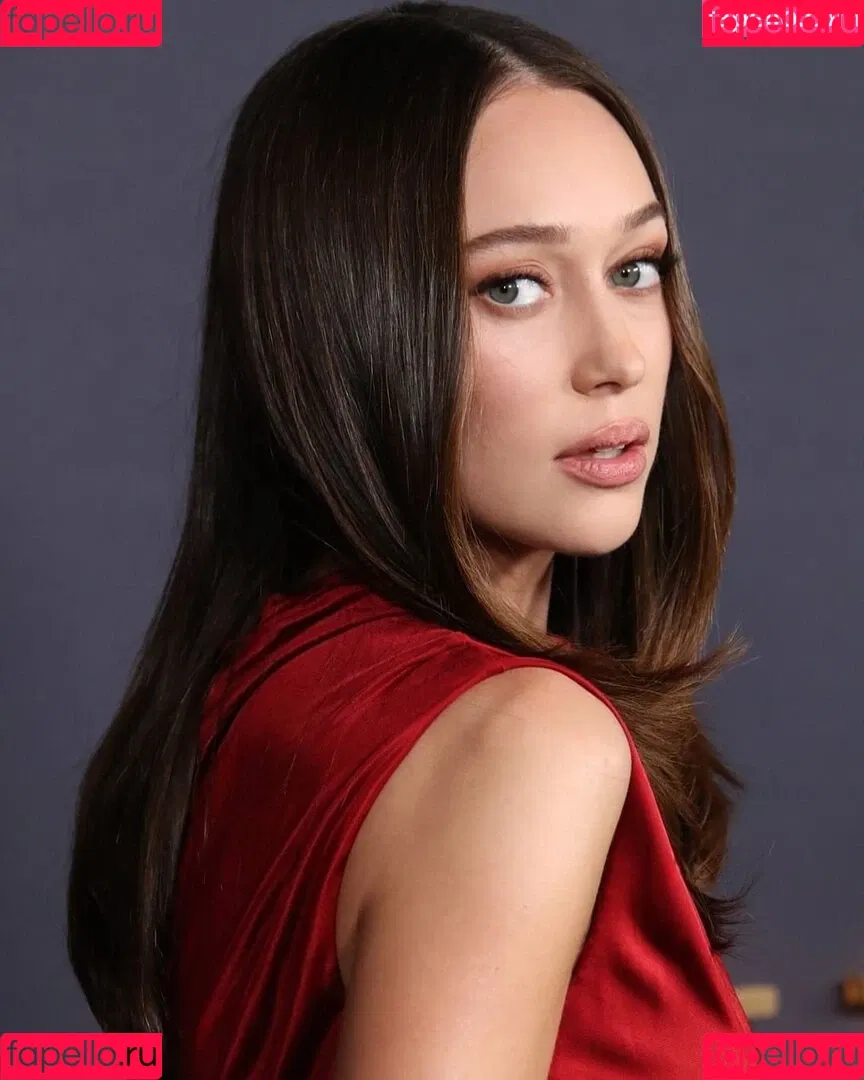 Alycia Debnam Carey / DebnamCarey / alyciajasmin Onlyfans Photo Gallery 