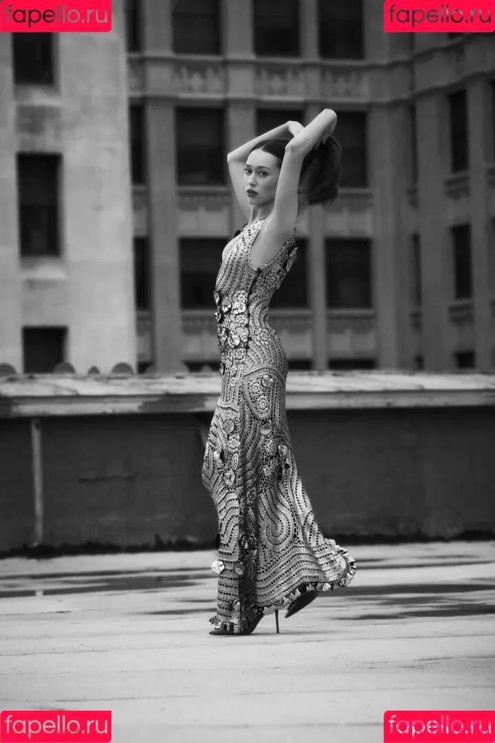 Alycia Debnam Carey / DebnamCarey / alyciajasmin Onlyfans Photo Gallery 