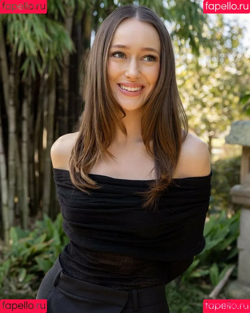 Alycia Debnam Carey / DebnamCarey / alyciajasmin Onlyfans Photo Gallery 
