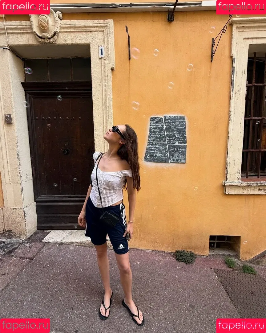 Alycia Debnam Carey / DebnamCarey / alyciajasmin Onlyfans Photo Gallery 